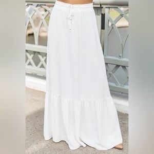 Pink Lily White Maxi Skirt Size small